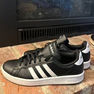 Adidas grand court cloudfoam shoes. Worn just a couple times.